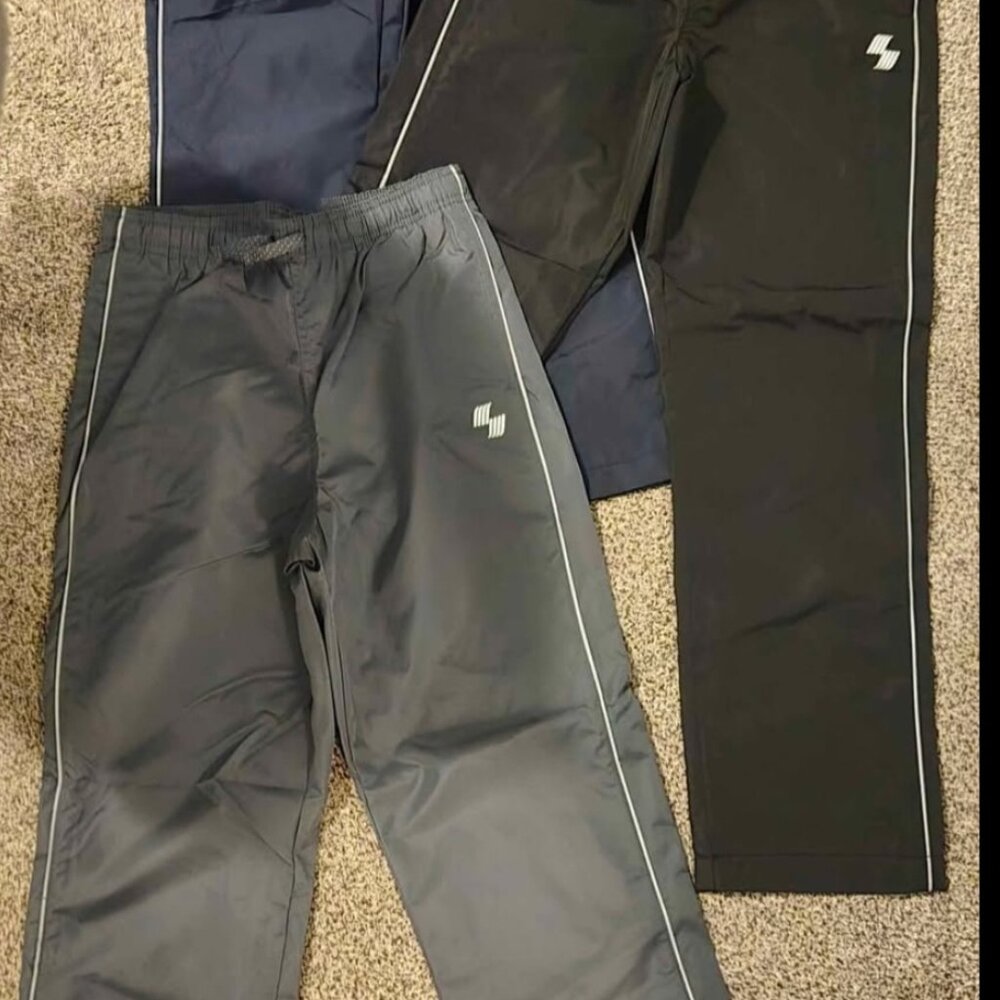 Boys active pants size 10/12